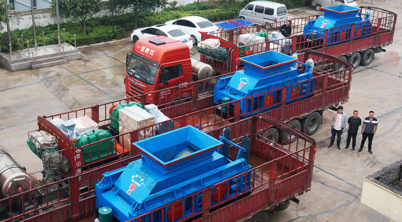 數(shù)控對輥破碎機