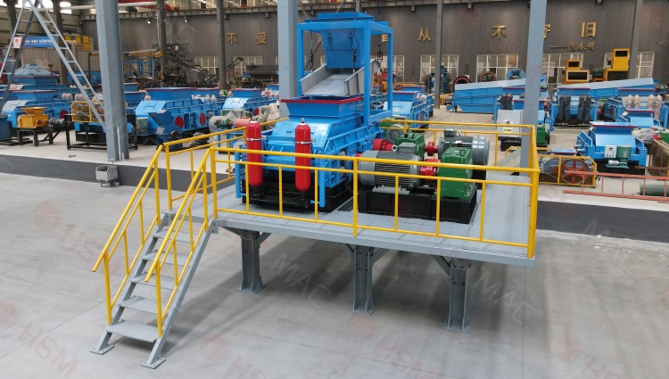 設備老舊效率低？老沙場升級改造 認準華盛銘全液壓對輥制砂機